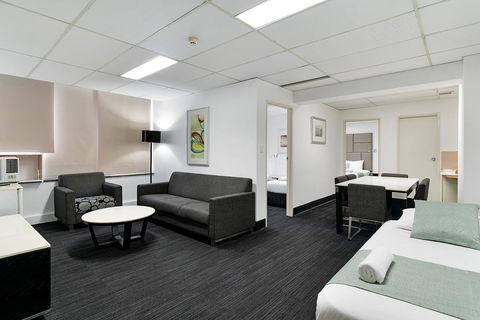 Cosmo On Bank - Accommodation Bookings 5