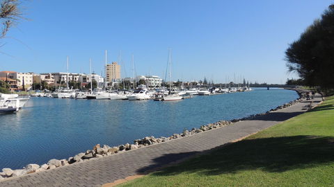 Glenelg - Marina Retreat - Accommodation Bookings 2