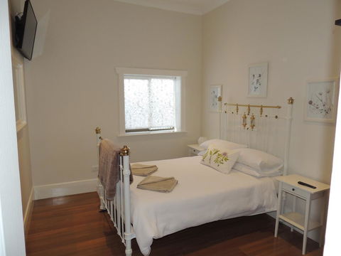 Glenelg - Marina Retreat - Accommodation Bookings 17