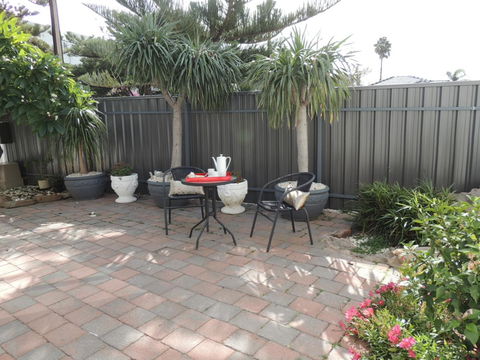 Glenelg - Marina Retreat - Accommodation Bookings 34