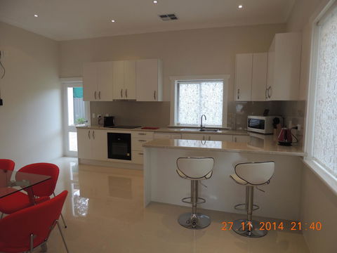 Glenelg - Marina Retreat - Accommodation Bookings 31