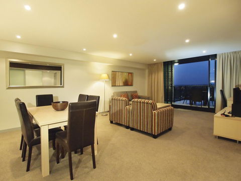 Oaks Adelaide Horizons Suites - Accommodation Bookings 12