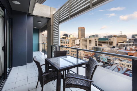 Oaks Adelaide Horizons Suites - Accommodation Bookings 2