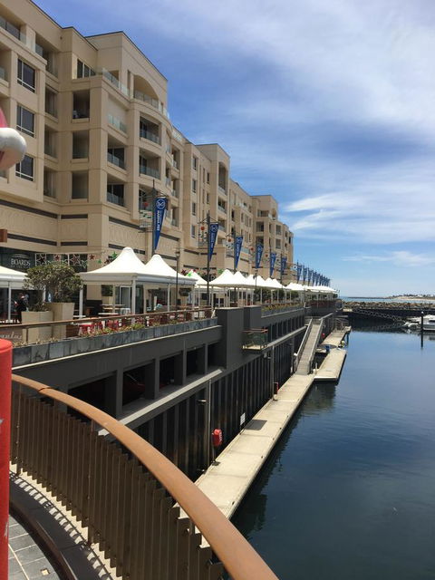 Glenelg Beach Studio - Accommodation Bookings 3