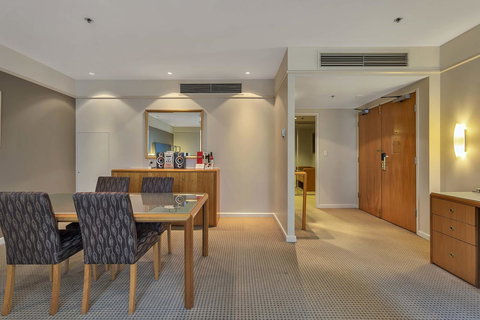 Stamford Plaza Adelaide - Accommodation Bookings 33