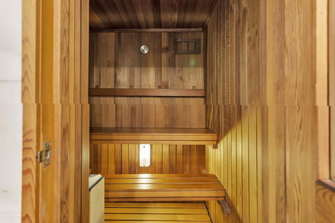 Stamford Plaza Adelaide - Accommodation Bookings 38