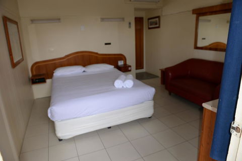 Ardeanal Motel - Accommodation Bookings 18
