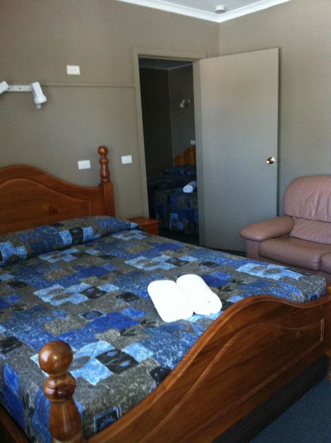 Ardeanal Motel - Accommodation Bookings 12