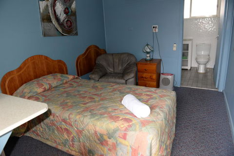 Ardeanal Motel - Accommodation Bookings 38