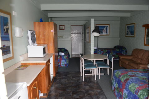 Ardeanal Motel - Accommodation Bookings 41