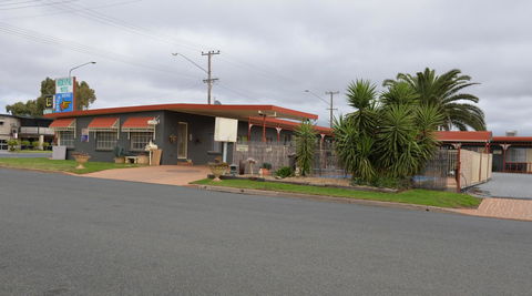 Ardeanal Motel - Accommodation Bookings 5