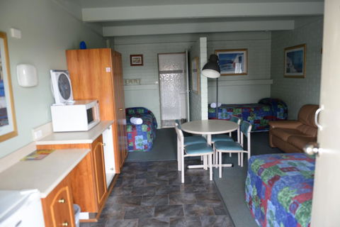 Ardeanal Motel - Accommodation Bookings 40