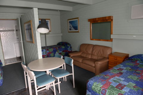 Ardeanal Motel - Accommodation Bookings 42