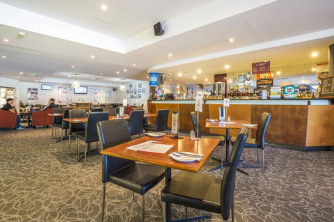 Nightcap At Rose & Crown Hotel - Accommodation Bookings 9