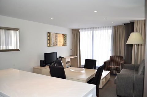 APTonNorthTCE - Accommodation Bookings 5