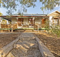 Rustic on 13th - Accommodation Bookings