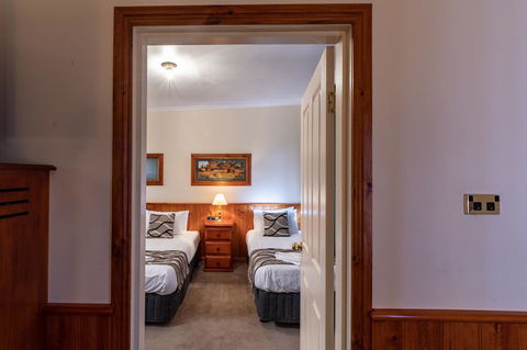 Astor Inn - Accommodation Bookings 12