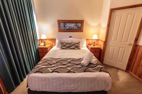 Astor Inn - Accommodation Bookings 7