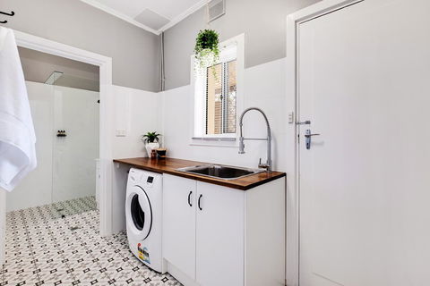 Cute And Cosy - Events, Workers, Getaways - Accommodation Bookings 11