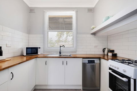 Cute And Cosy - Events, Workers, Getaways - Accommodation Bookings 9