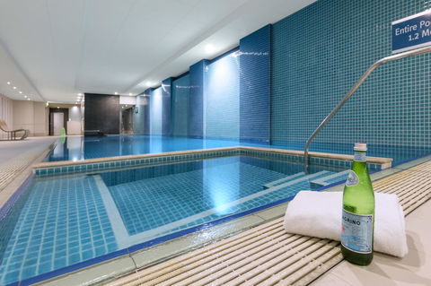 Oaks Glenelg Plaza Pier Suites - Accommodation Bookings 9