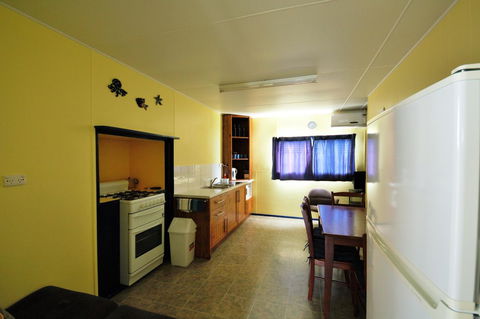 Baudin Beach Apartments - Accommodation Bookings 4
