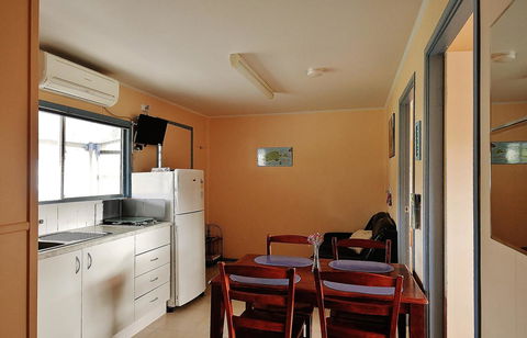 Baudin Beach Apartments - Accommodation Bookings 12