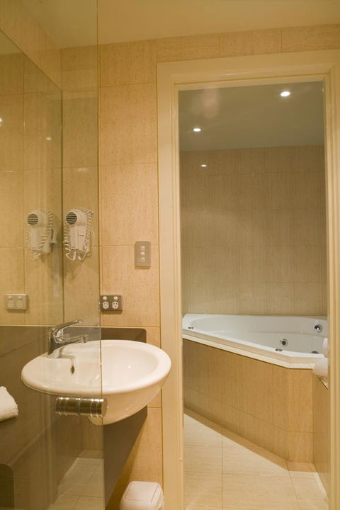 Adelaide Rockford - Accommodation Bookings 19