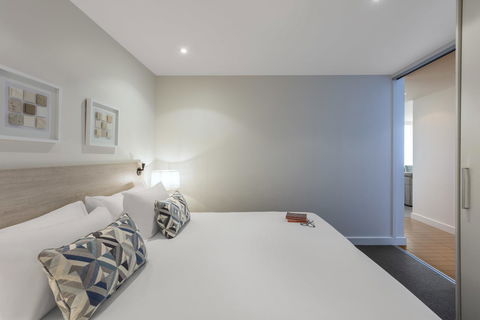 Oaks Glenelg Liberty Suites - Accommodation Bookings 33