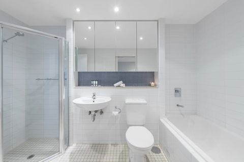 Oaks Glenelg Liberty Suites - Accommodation Bookings 32