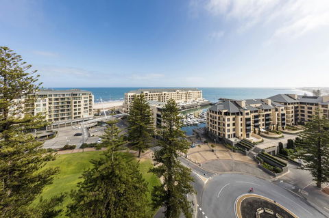 Oaks Glenelg Liberty Suites - Accommodation Bookings 17