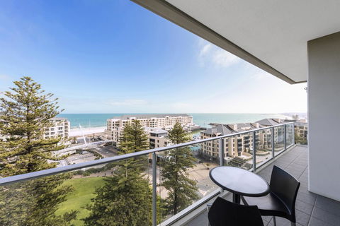 Oaks Glenelg Liberty Suites - Accommodation Bookings 14