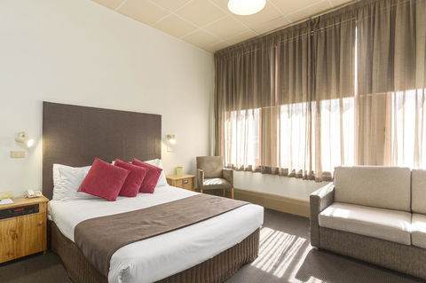 Adelaide Paringa - Accommodation Bookings 2