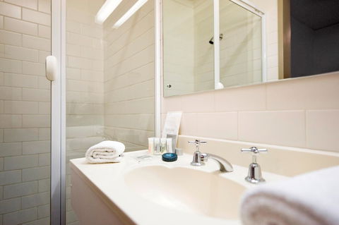 Adelaide Paringa - Accommodation Bookings 14