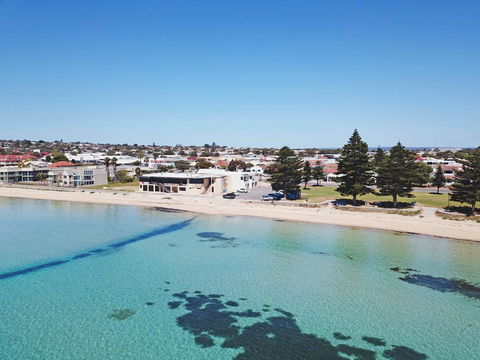 Tasman Beachside Apartment - Accommodation Bookings 12