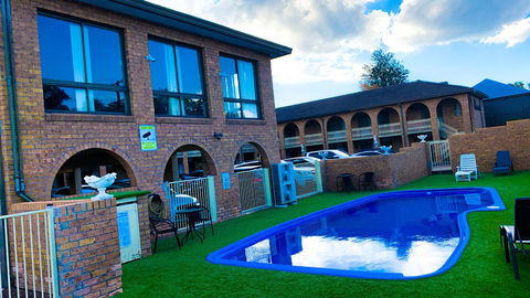 Cumberland Motor Inn - Accommodation Bookings 17