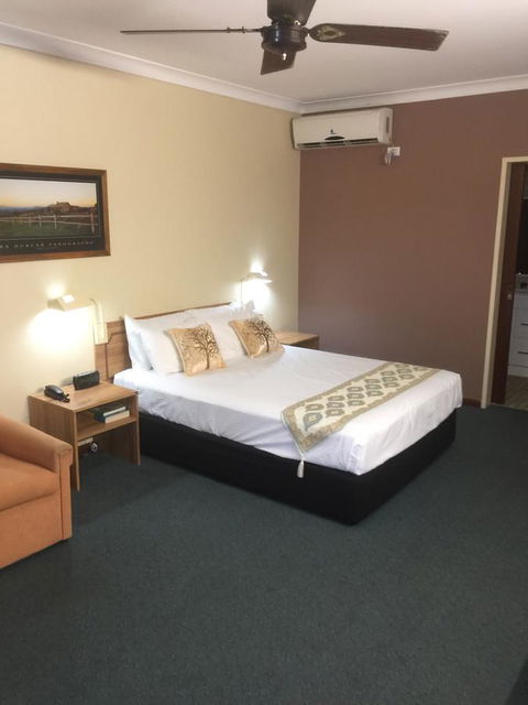 Cumberland Motor Inn - Accommodation Bookings 25