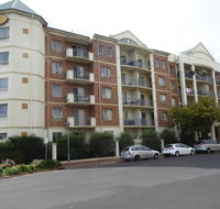 Adelaide City Apartment - 3br 2bath  Carpark - Accommodation Bookings