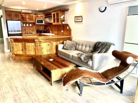 Superb Townhouse In North Adelaide - Accommodation Bookings 1