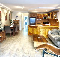 Superb Townhouse in North Adelaide - Accommodation Bookings