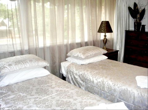 Superb Townhouse In North Adelaide - Accommodation Bookings 7