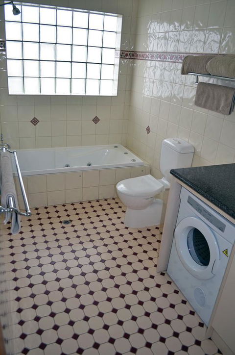 Arkana Motor Inn & Terrace Apartments - Accommodation Bookings 32