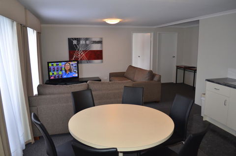 Arkana Motor Inn & Terrace Apartments - Accommodation Bookings 8