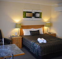 Arkana Motor Inn  Terrace Apartments
