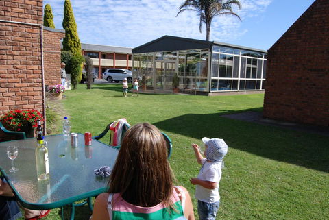Arkana Motor Inn & Terrace Apartments - Accommodation Bookings 25