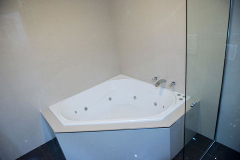 Arkana Motor Inn & Terrace Apartments - Accommodation Bookings 17