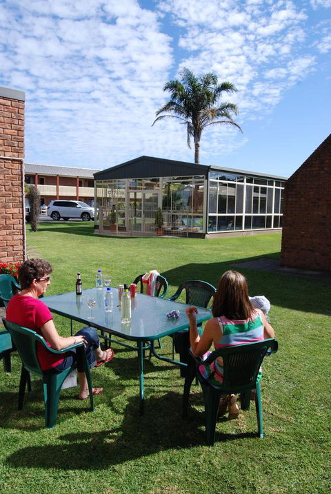 Arkana Motor Inn & Terrace Apartments - Accommodation Bookings 12