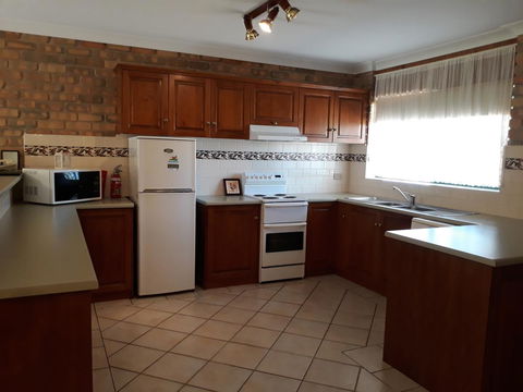 Acacia Apartments - Accommodation Bookings 3