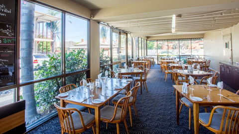 Bay Motel Hotel - Accommodation Bookings 10