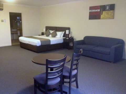 Comfort Hotel Adelaide Meridien - Accommodation Bookings 1